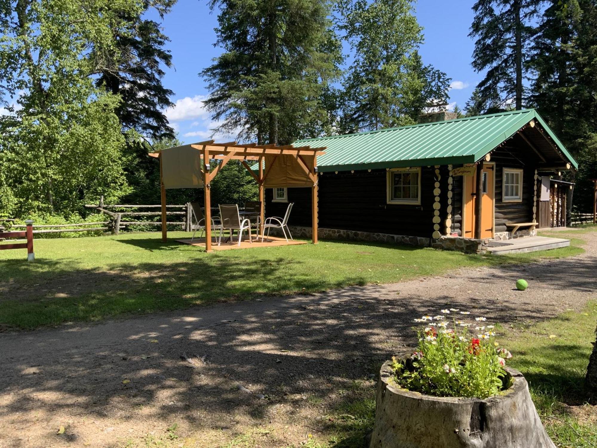 Domaine Le Bostonnais - Le Village En Bois Rond La Tuque Værelse billede