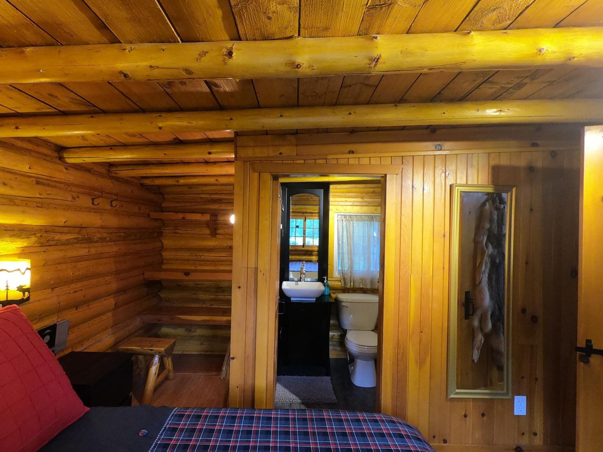 Domaine Le Bostonnais - Le Village En Bois Rond La Tuque Værelse billede